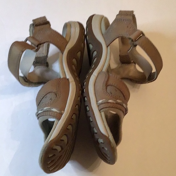 MERRELL ALUMINUM SANDALS PERFORMANCE FOOT WEAR  7 - Picture 4 of 8